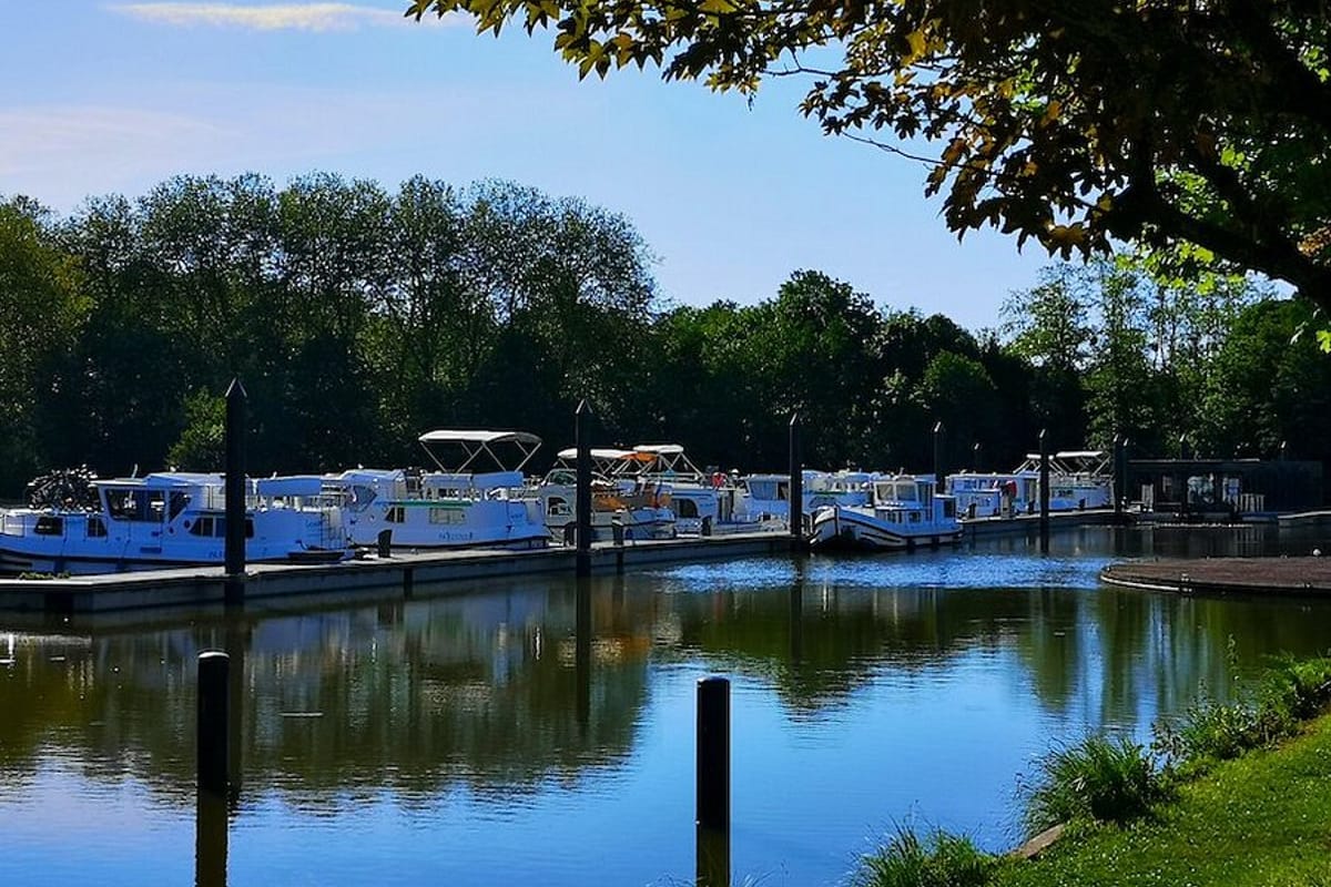 Port de Dompierre-Sur-Besbre - Main photo