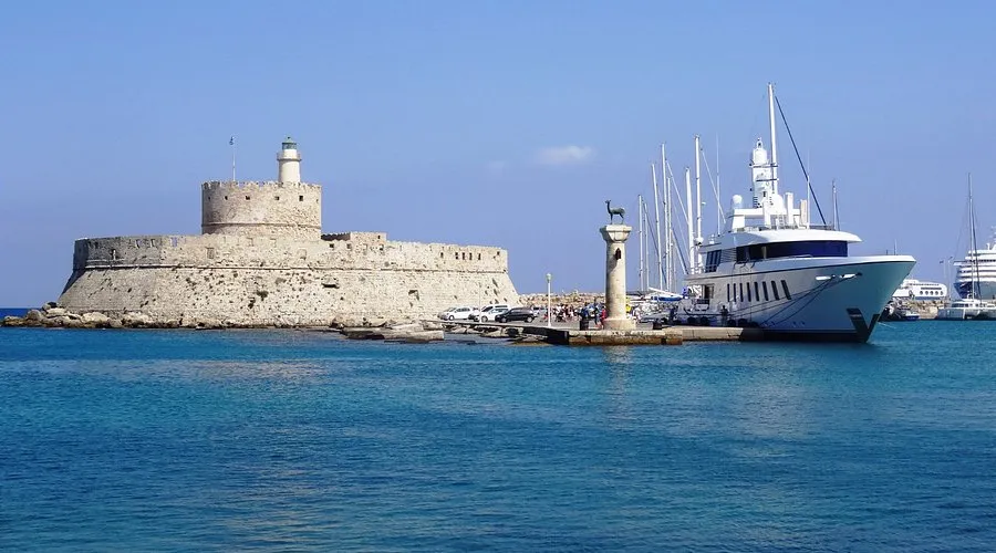 Rhodes, Mandraki Port - Photo 4
