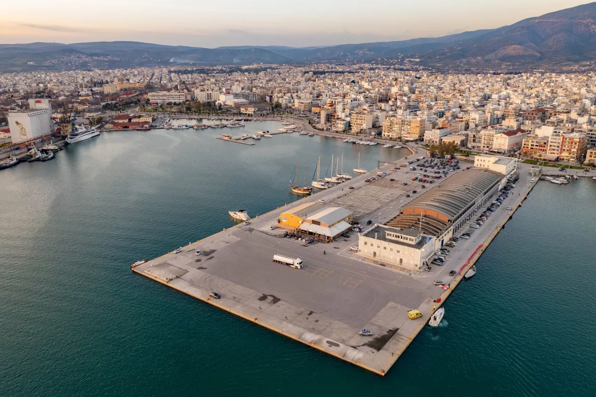 Volos - Photo 1