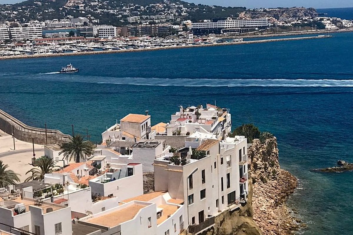 Ibiza - Photo 2