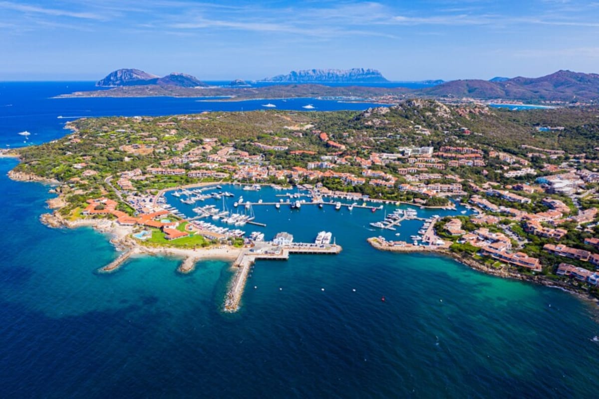 Sardinia, Marina di Porto Rotondo - Photo 2