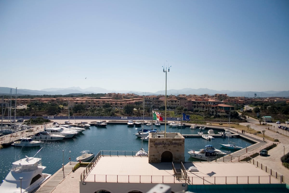 Marina di Olbia Yachting Services - Photo 4