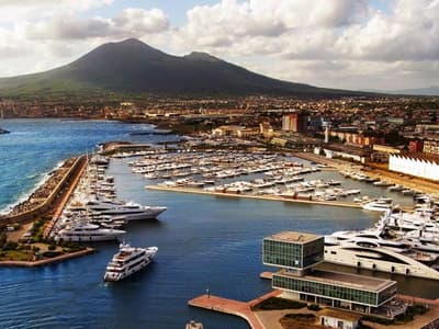 Castellammare, Marina di Stabia - Photo 2