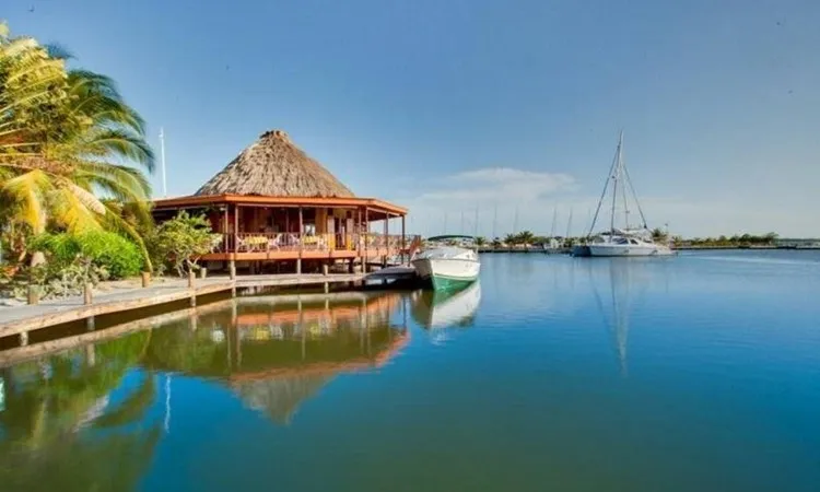 Belize, Placencia, Roberts Grove Marina - Photo 2