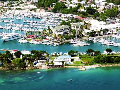 Guadeloupe, La Marina Bas du Fort - Photo 3
