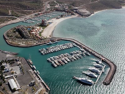 La Paz, Costa Baja Marina - Photo 3