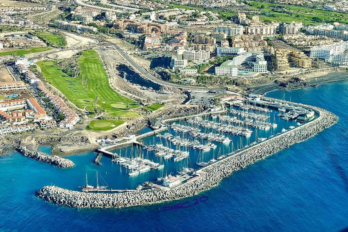 Tenerife, San Miguel Marina - Photo 2