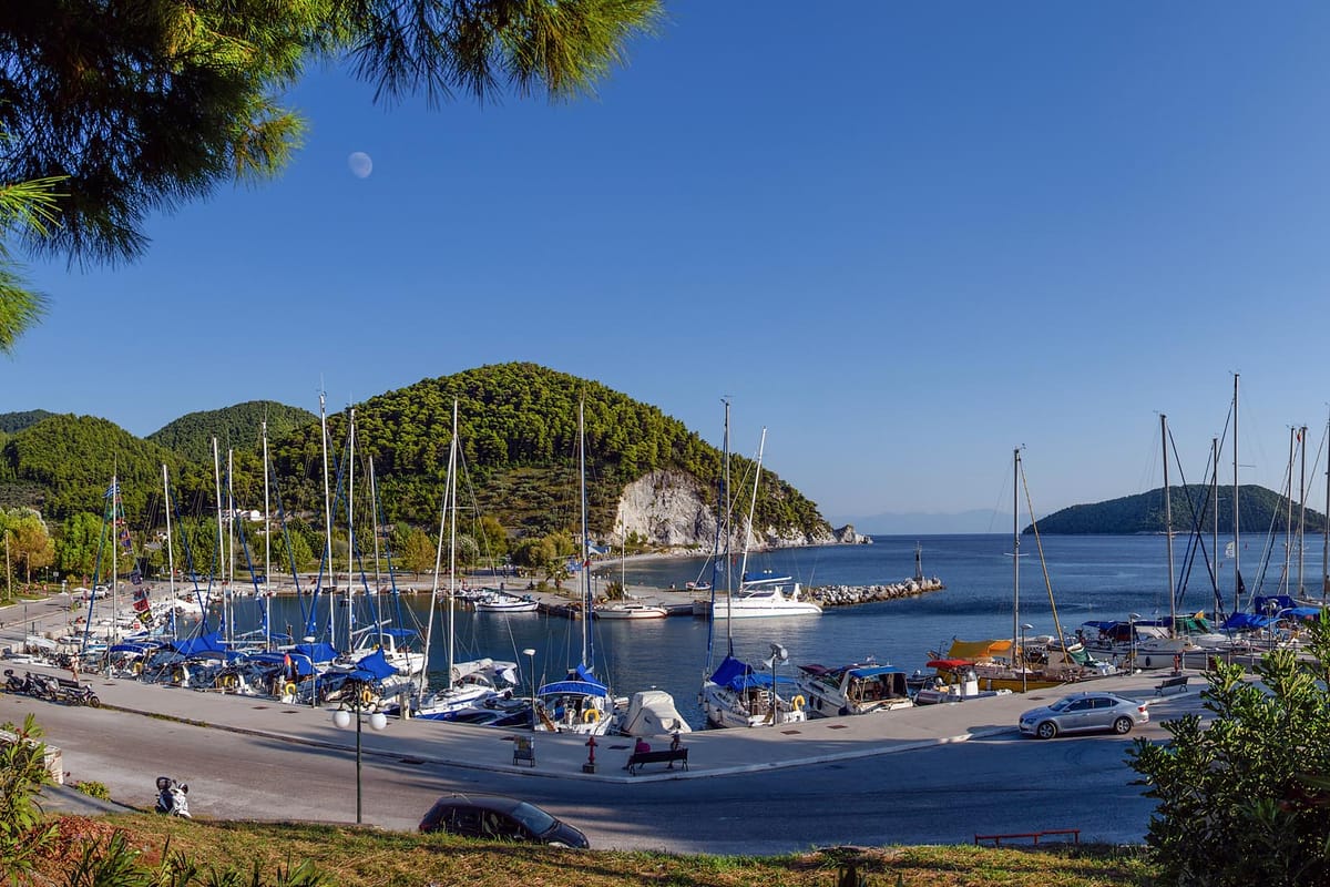Skopelos, Neo Klima Harbor - Photo 2