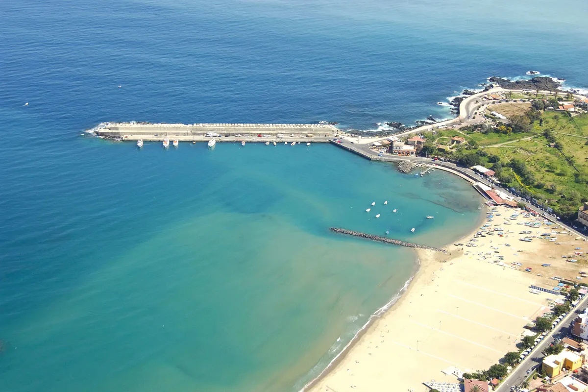 Sicily, Giardini Naxos - Photo 3