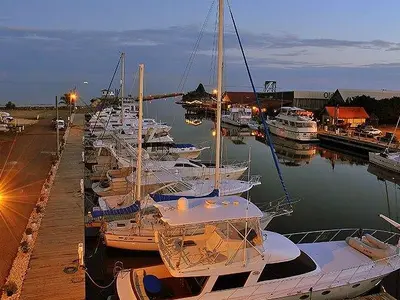 Belize, Old Belize Marina  - Photo 2