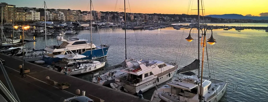 Marina di Capo dAnzio - Photo 3
