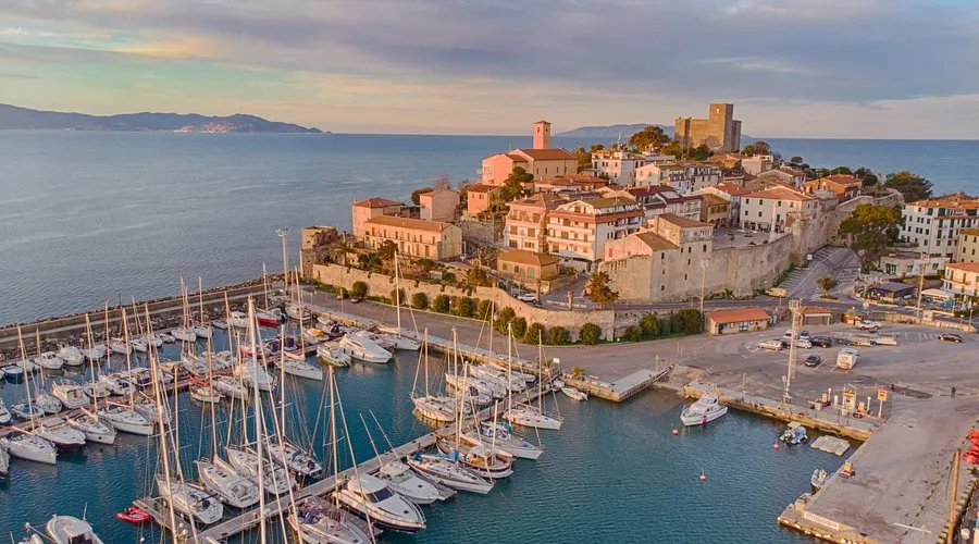 Talamone Port - Photo 4