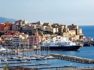 Pozzuoli - Photo 3