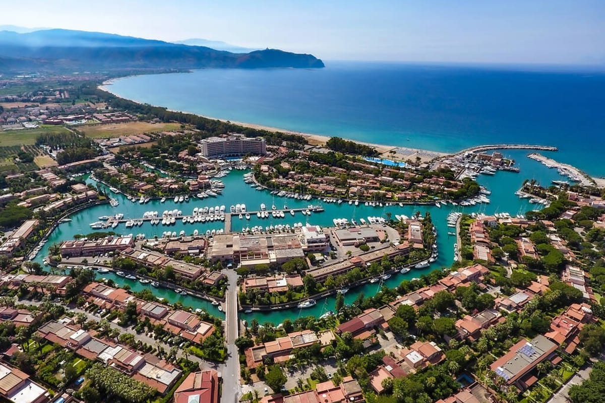 Marina Portorosa - Photo 1