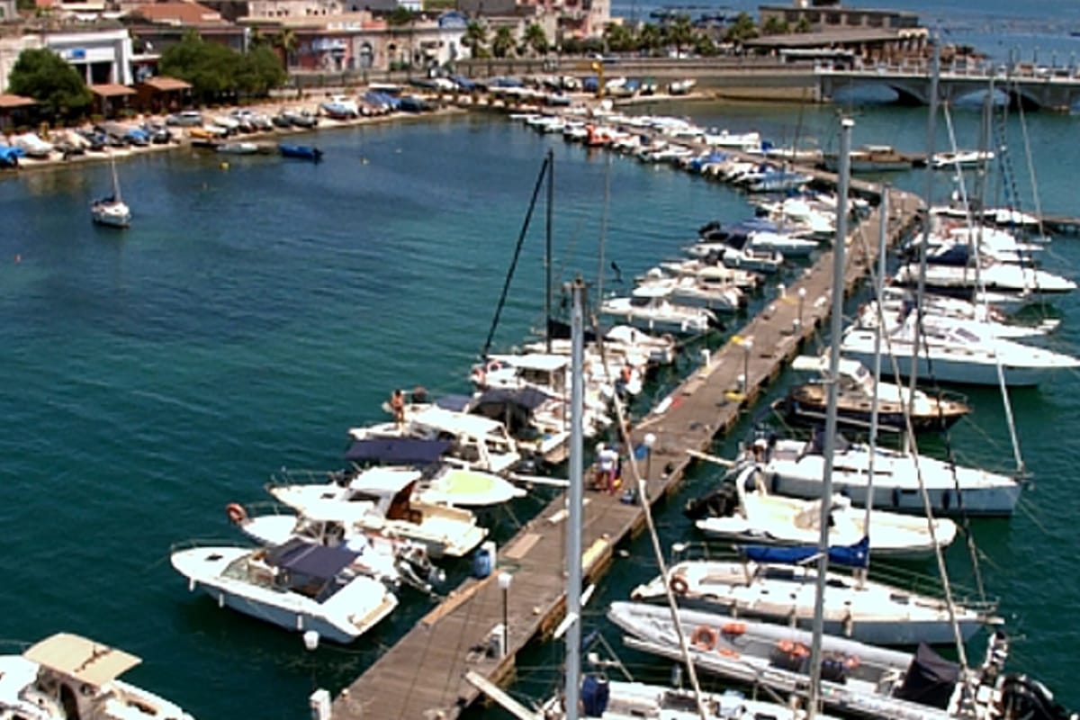Taranto - Photo 1
