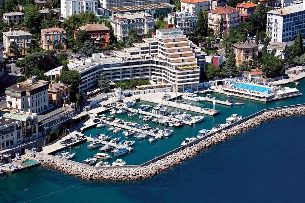 Marina Admiral - Photo 2