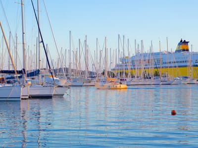 Hyeres - Photo 2