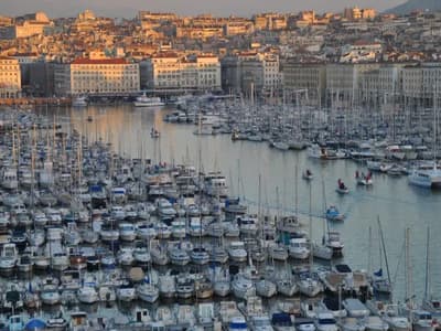 Marseille Old Port - Photo 4