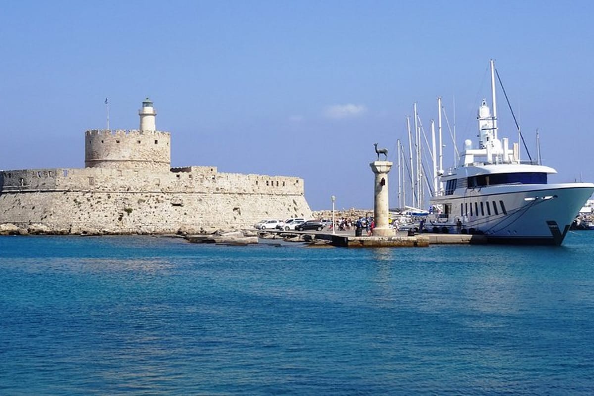 Mandraki Port - Photo 4