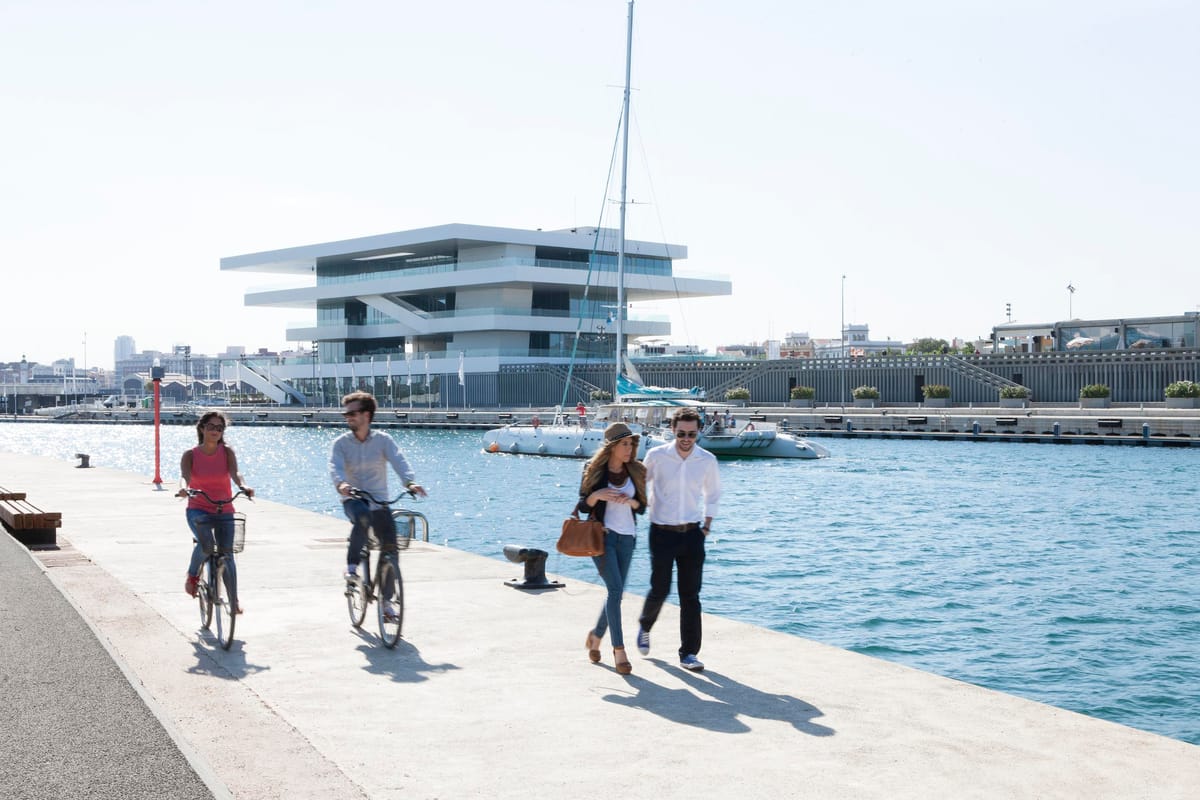 La Marina de Valencia - Photo 3
