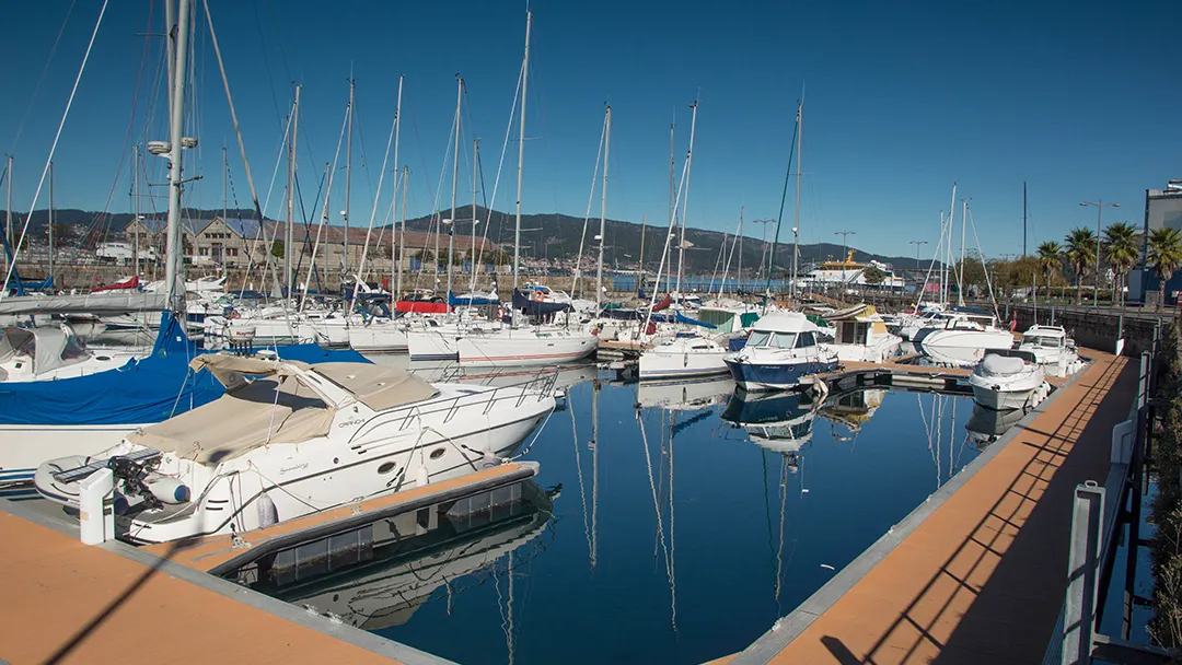 Real Club Nautico de Vigo - Photo 2