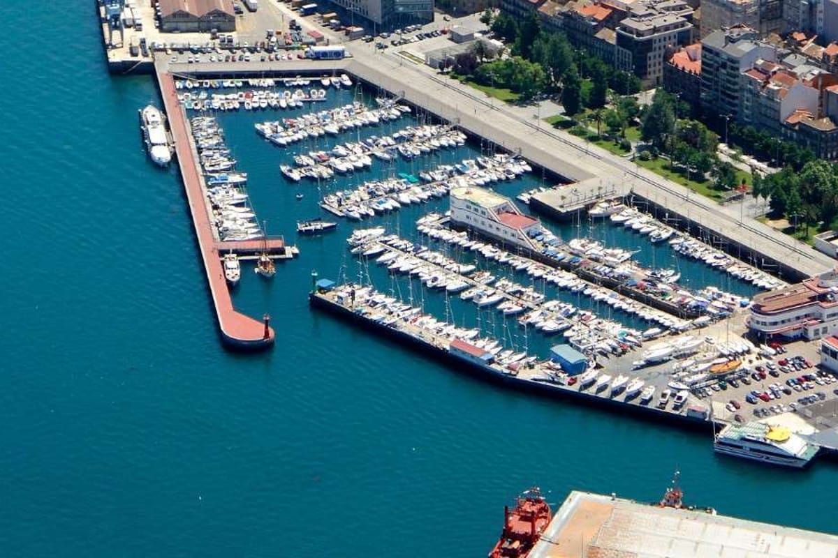 Real Club Nautico de Vigo - Photo 4