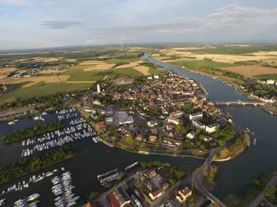 Saint-Jean-de-Losne - Photo 2