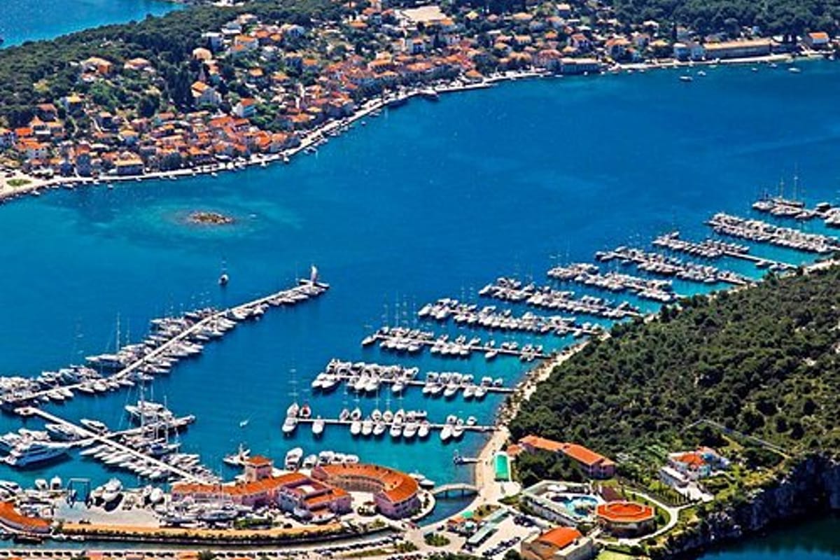 Bilice Port - Photo 1