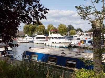 Chertsey - Photo 2