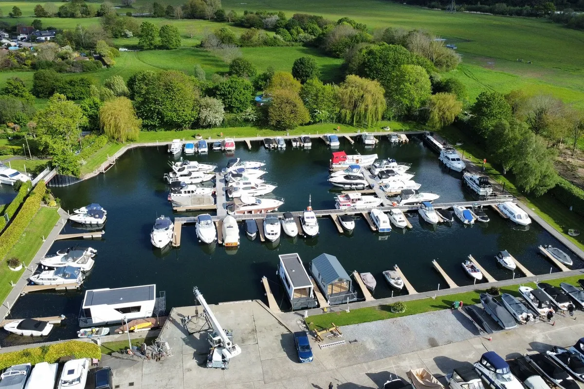Chertsey - Photo 3