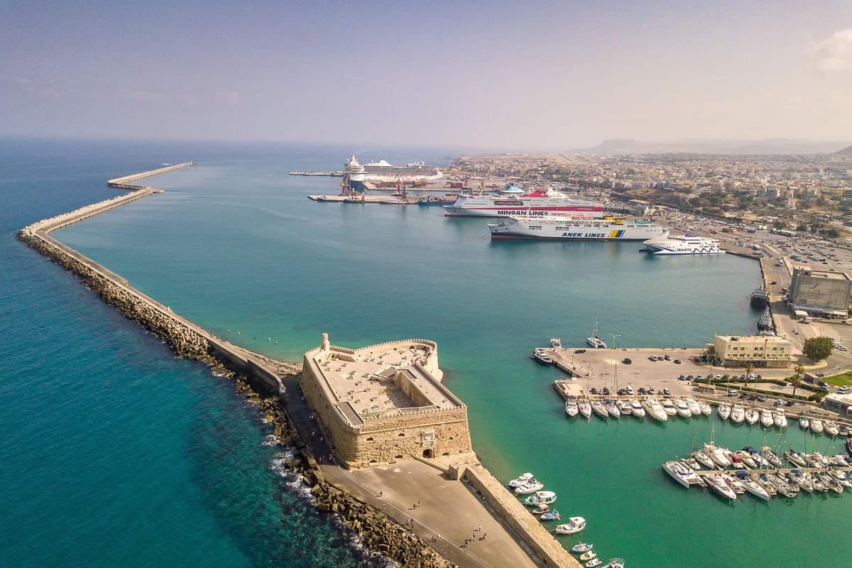 Heraklion Port - Photo 3