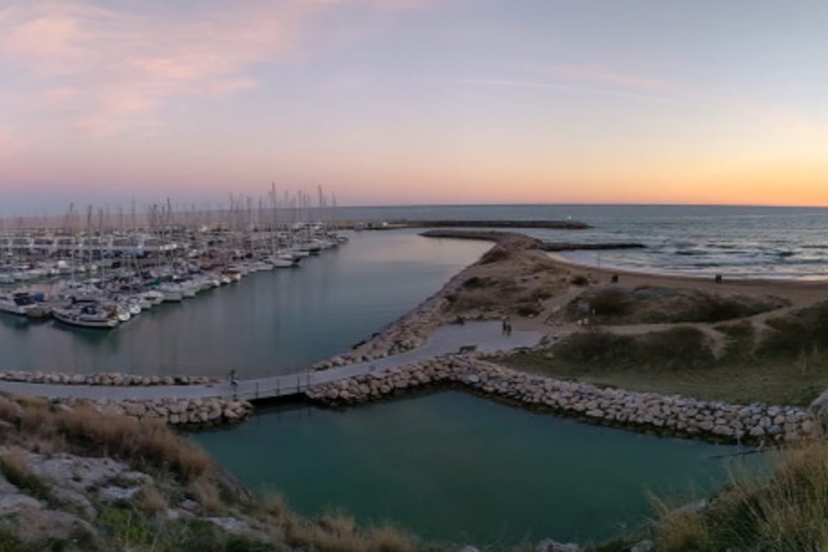 Port Ginesta - Photo 2