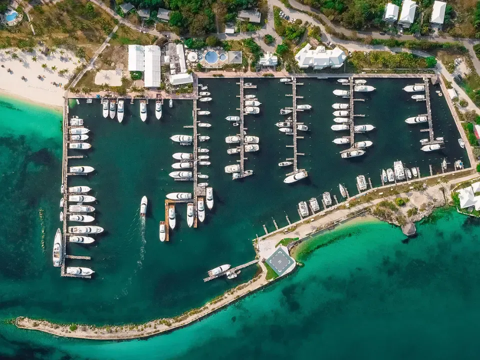 Beach Resort Marina - Photo 2
