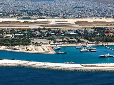 Agios Kosmas Marina - Photo 3