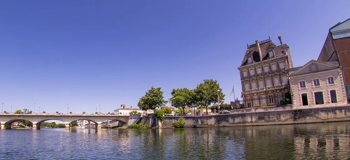 Jarnac - Photo 4