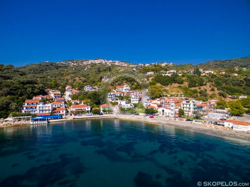 Loutraki Harbour - Photo 1