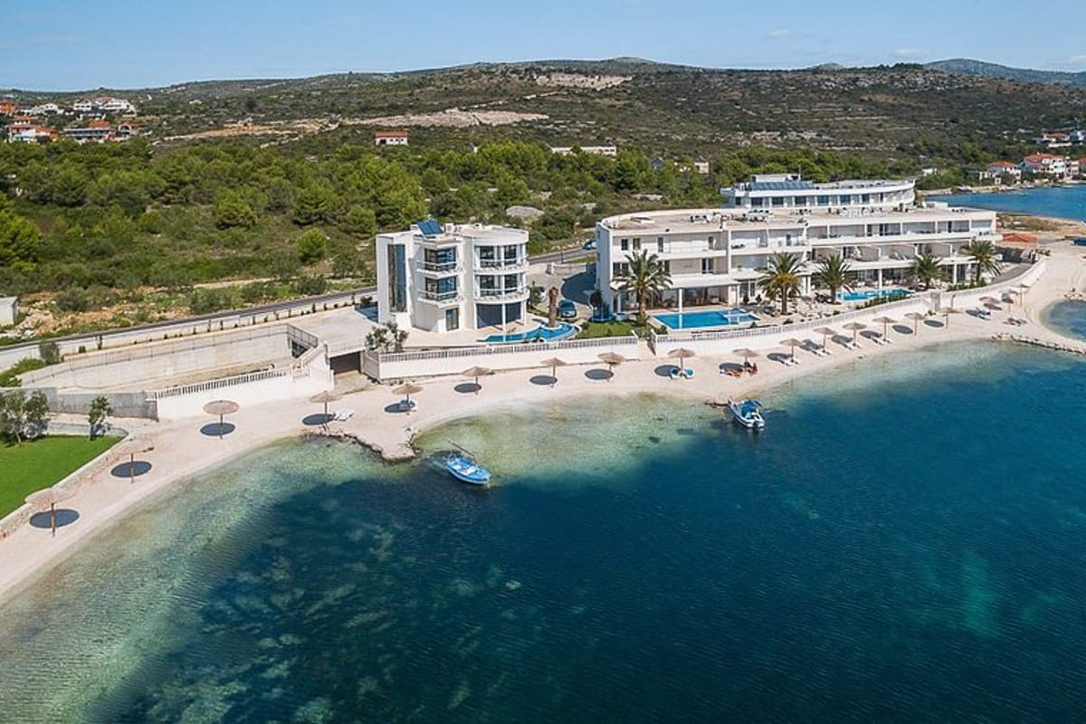 Perla Resort - Photo 1