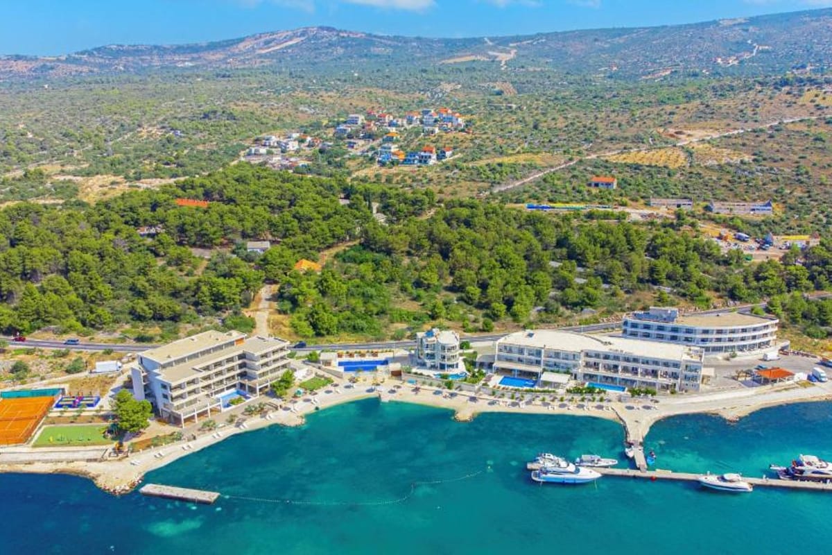 Perla Resort - Photo 2