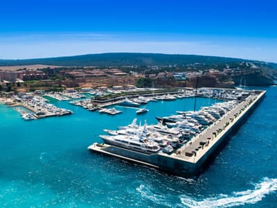 Port Adriano - Photo 4