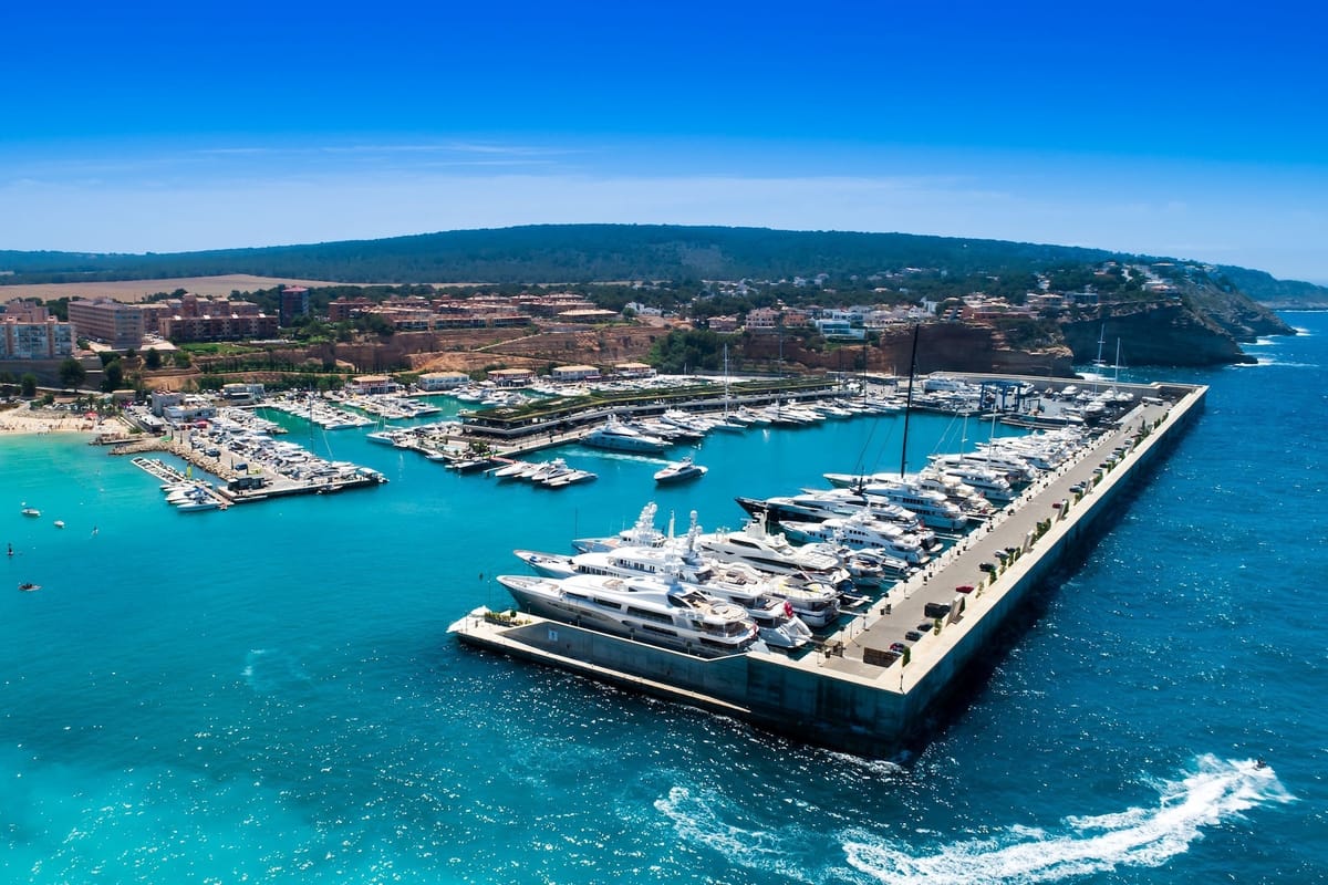 Port Adriano - Photo 4
