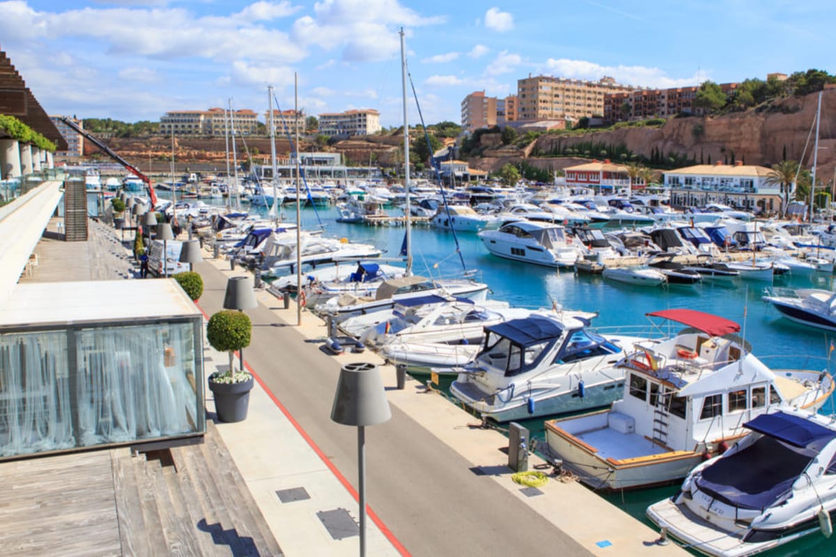 Port Adriano - Photo 5