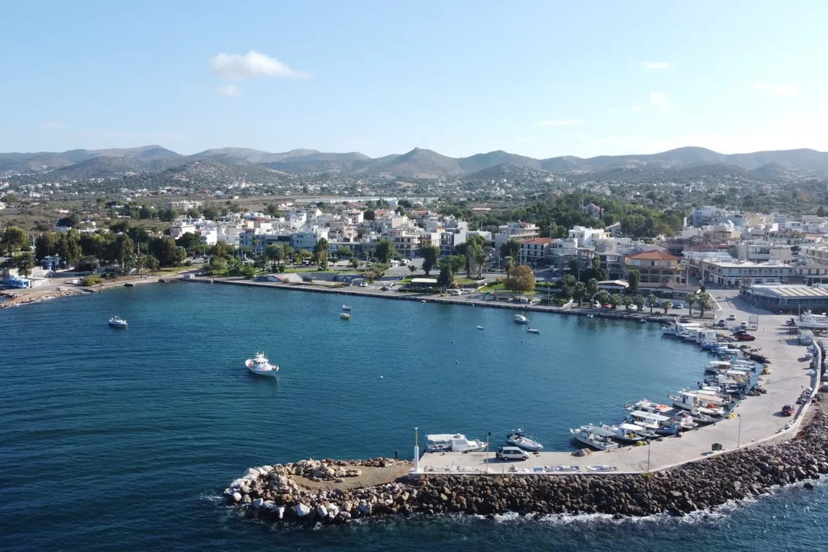 Anavyssos - Photo 1