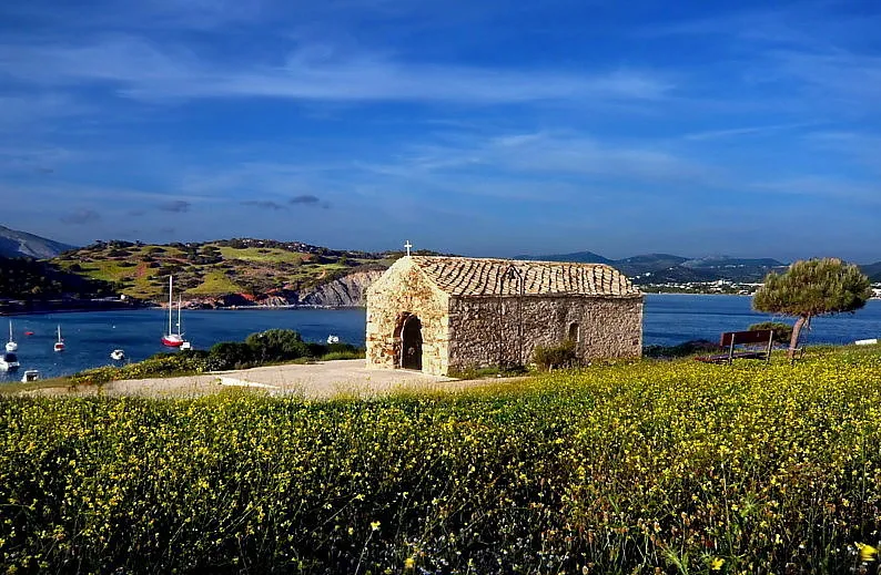 Anavyssos - Photo 2