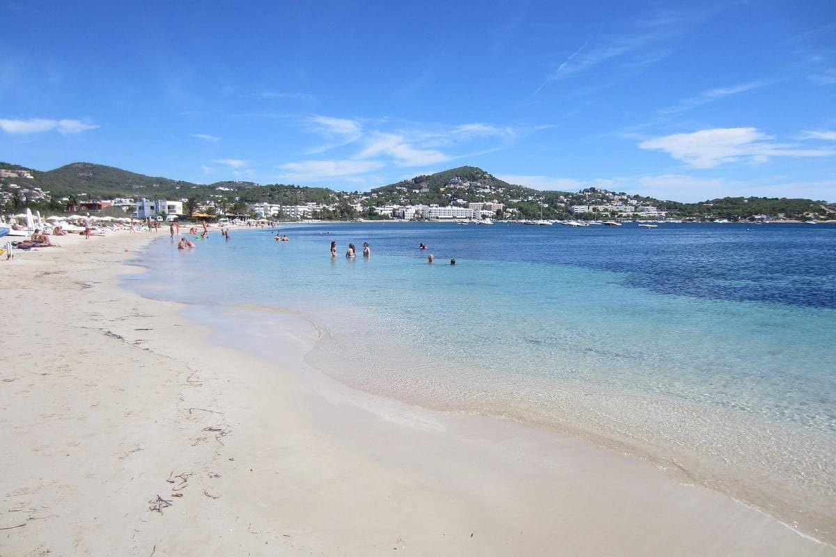 Playa de Talamanca - Photo 2