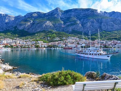 Makarska harbor - Photo 1