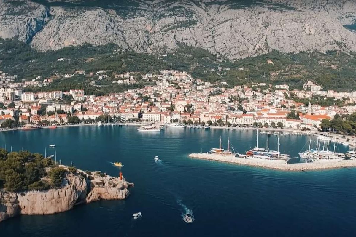 Makarska harbor - Photo 2