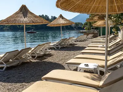 Alesta Beach Club Marina - Photo 1