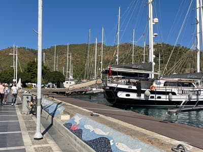 Icmeler pier - Photo 2