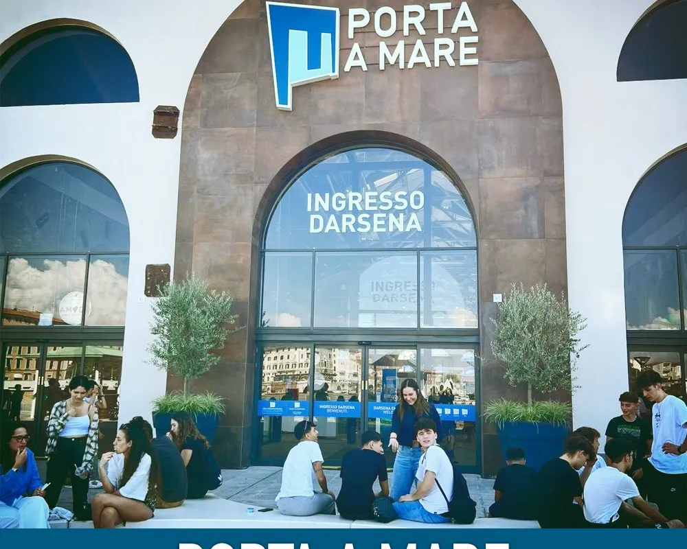 Centro Commerciale Porta a Mare - Photo 3