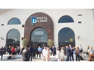 Centro Commerciale Porta a Mare - Photo 5